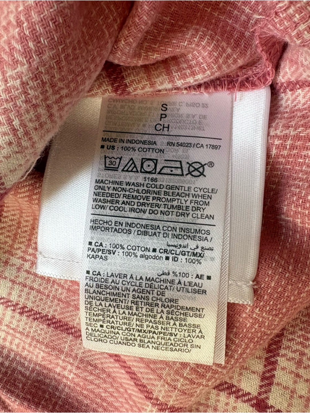 Old Navy Boyfriend Flannel - Picture 5 of 5